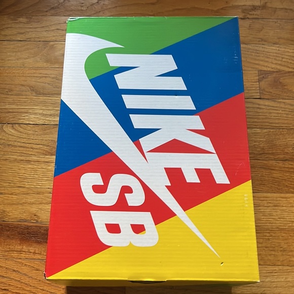 Nike SB x Instant Skateboard Dunk Low Pro QS - Picture 8 of 8